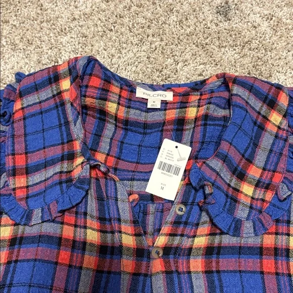 Anthropologie-The Hadley Relaxed Buttondown Shirt by Pilcro - Picture 3 of 6